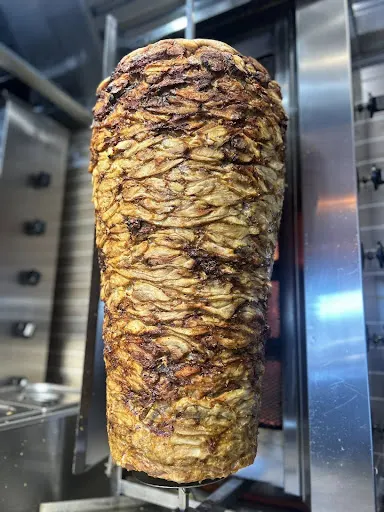 Iskender Kebap Czerwona Torebka